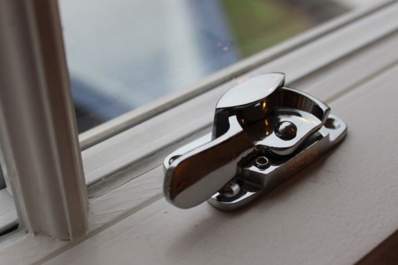 BM Sash Window Restorations covers all aspects of sash windows. Repairs, renovation or even replacements. Servicing Winchester, Alresford, Romsey, Hursley and all of Hampshire